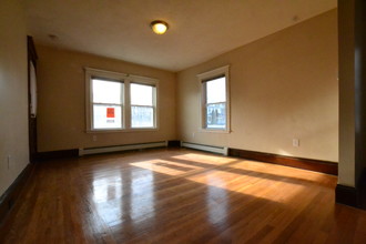 151 Tremont St, Unit 1 in Newton, MA - Building Photo - Building Photo