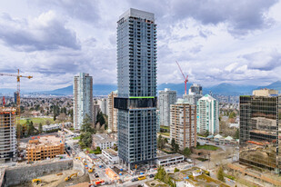 Central Park House in Burnaby, BC - Building Photo