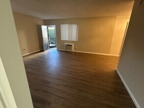 1164 W Duarte Rd, Unit 19 in Arcadia, CA - Building Photo - Building Photo