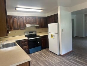 706 Beekman Rd in Hopewell Junction, NY - Building Photo - Building Photo