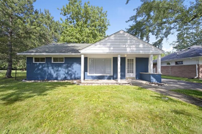 property at 3008 Garden Ave
