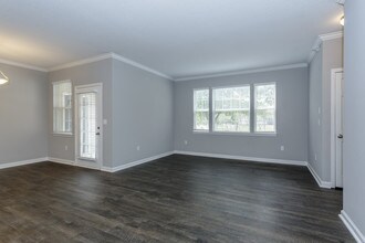Pinnacle Pointe in Lenexa, KS - Building Photo - Interior Photo