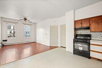 70 Humphrey Ave in Bayonne, NJ - Building Photo - Building Photo