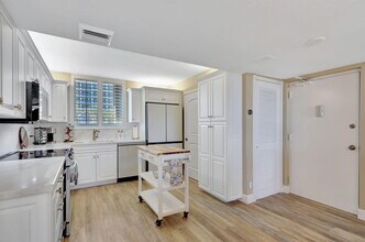 100 Ocean Trail Way in Jupiter, FL - Building Photo - Building Photo
