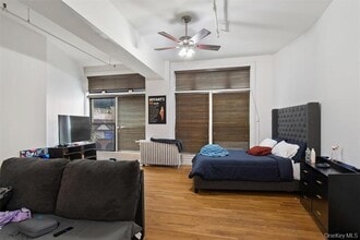 25 N Broadway in Yonkers, NY - Building Photo - Building Photo