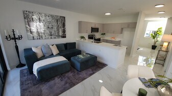 441 E 23rd St in Hialeah, FL - Building Photo