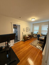 399 Broadway, Unit 2 in Somerville, MA - Building Photo - Building Photo