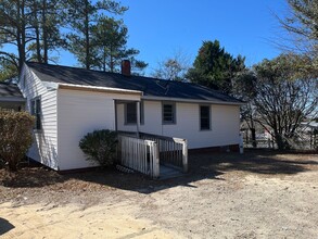 1025 Wild Cherry Ave in Rockingham, NC - Building Photo - Building Photo