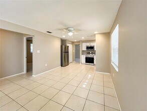 5001 Bell Meade Dr in Sarasota, FL - Building Photo - Building Photo