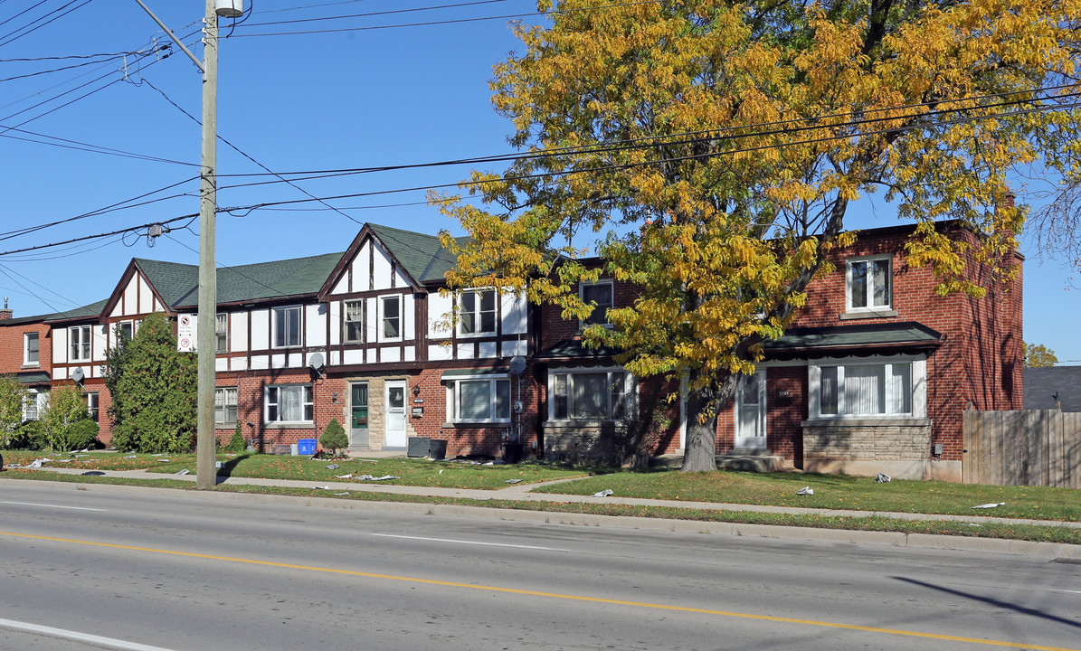 Townhouse East Hamilton in Hamilton, ON - Building Photo