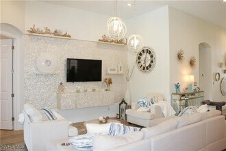 9109 Quartz Ln in Naples, FL - Building Photo - Building Photo