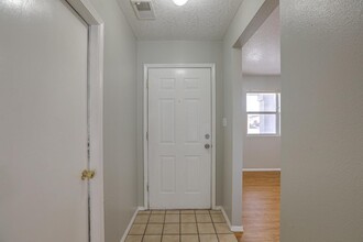 3109 Thoreau Meadows Dr NE in Rio Rancho, NM - Building Photo - Building Photo