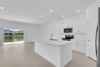 3535 Mayfair St in Kissimmee, FL - Building Photo - Building Photo