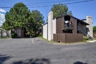 Third and Ramona Apartments in Salt Lake City, UT - Foto de edificio - Building Photo