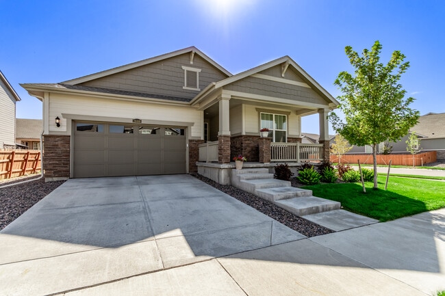 24446 E Ohio Dr in Aurora, CO - Foto de edificio - Building Photo