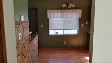 317 High St in Vermillion, SD - Building Photo - Building Photo