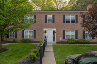 Patterson Arms Condo in Beaver Falls, PA - Foto de edificio - Building Photo