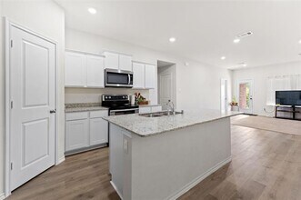 1511 Novella Ave in Crandall, TX - Building Photo - Building Photo