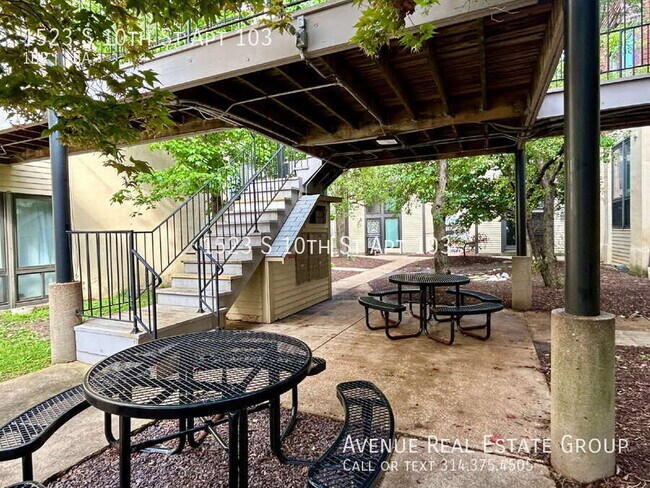 1523 S 10th St in St. Louis, MO - Building Photo - Building Photo