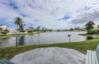 5350 SW 33rd Ave in Fort Lauderdale, FL - Building Photo - Building Photo