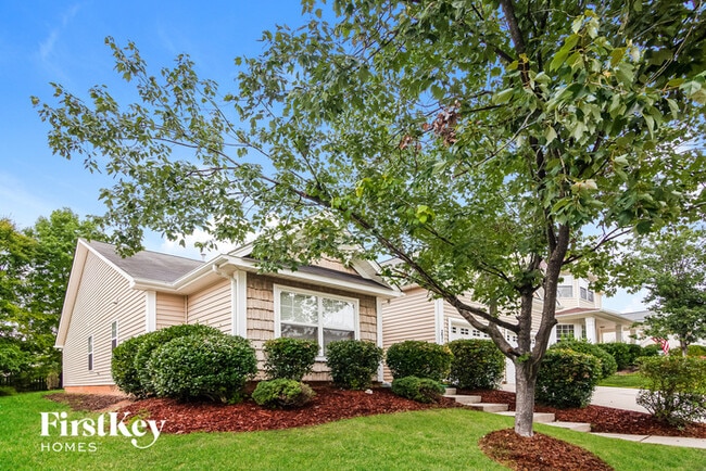2021 Sugarbush Dr in Charlotte, NC - Building Photo - Building Photo