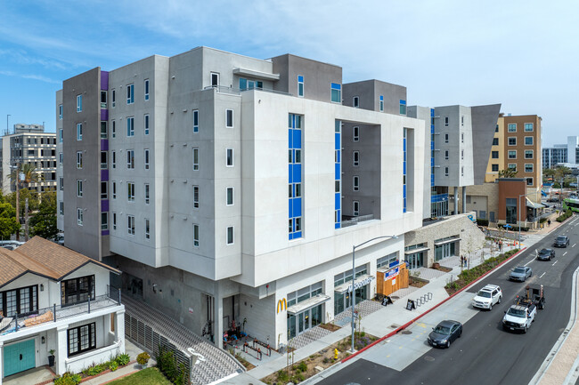 Topaz in San Diego, CA - Building Photo - Building Photo