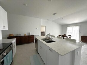 17747 Paradiso Wy in North Fort Myers, FL - Building Photo - Building Photo