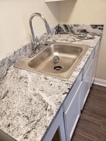 1928 Grand Ave, Unit 4