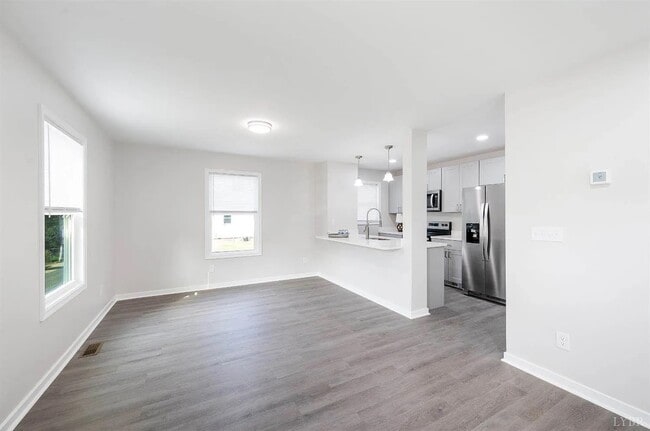 property at 2410 Poplar St