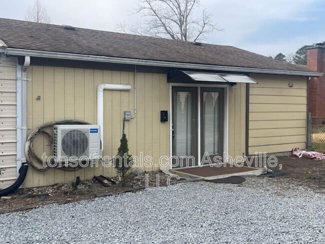 property at 321 Lake Cir Dr