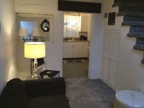 2220 New Falls Rd in Levittown, PA - Building Photo - Building Photo