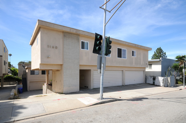 1160 Manhattan Beach Blvd in Manhattan Beach, CA - Building Photo - Building Photo