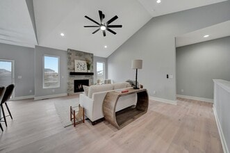 7451 Maxine Dr in Lincoln, NE - Building Photo - Building Photo