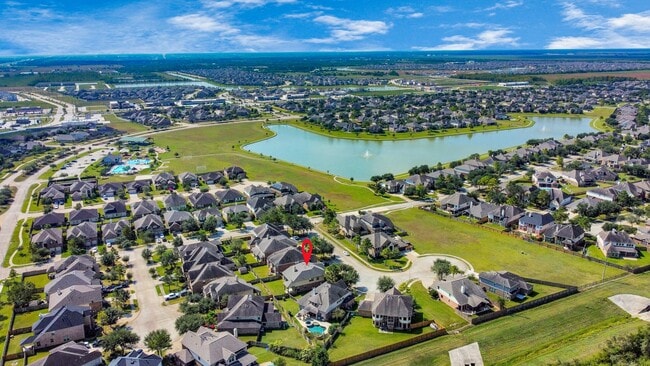 property at 9427 Sapphire Bay Ln