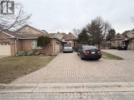 4612 Ascot Ct in Windsor, ON - Building Photo