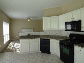 140 Windy Cir in Mcdonough, GA - Building Photo - Building Photo
