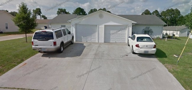 108 Belfast Way in Glasgow, KY - Building Photo - Building Photo