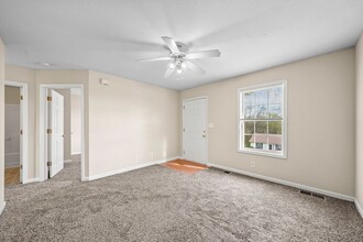 936 Kingsbury Dr in Clarksville, TN - Building Photo - Building Photo