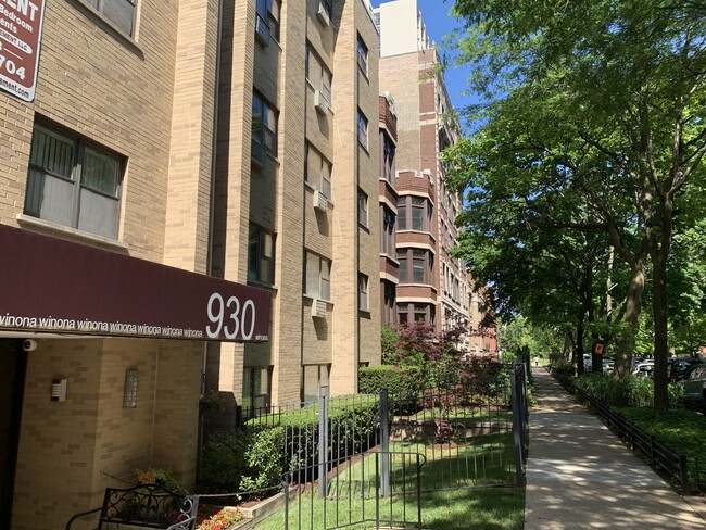 930 W. Winona in Chicago, IL - Foto de edificio - Building Photo