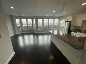 431 River St in Waltham, MA - Building Photo - Building Photo