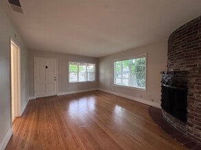 562 Lagomarsino Way in Sacramento, CA - Building Photo - Building Photo