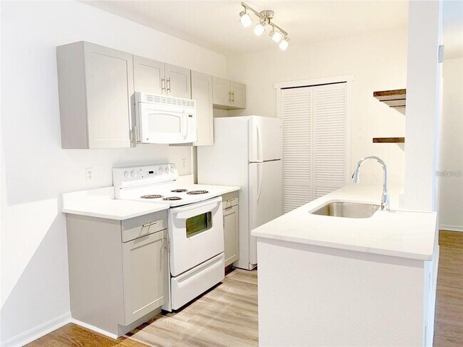 4364 S Kirkman Rd-Unit -312 in Orlando, FL - Building Photo - Building Photo