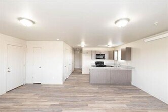 6327 N Freedom Rd in Idaho Falls, ID - Building Photo - Building Photo