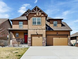 10187 Dover St in Longmont, CO - Building Photo