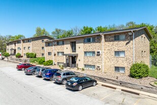 Urban Green Apartments - Urbandale in Urbandale, IA - Building Photo