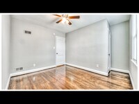 304 Edgewood St photo'