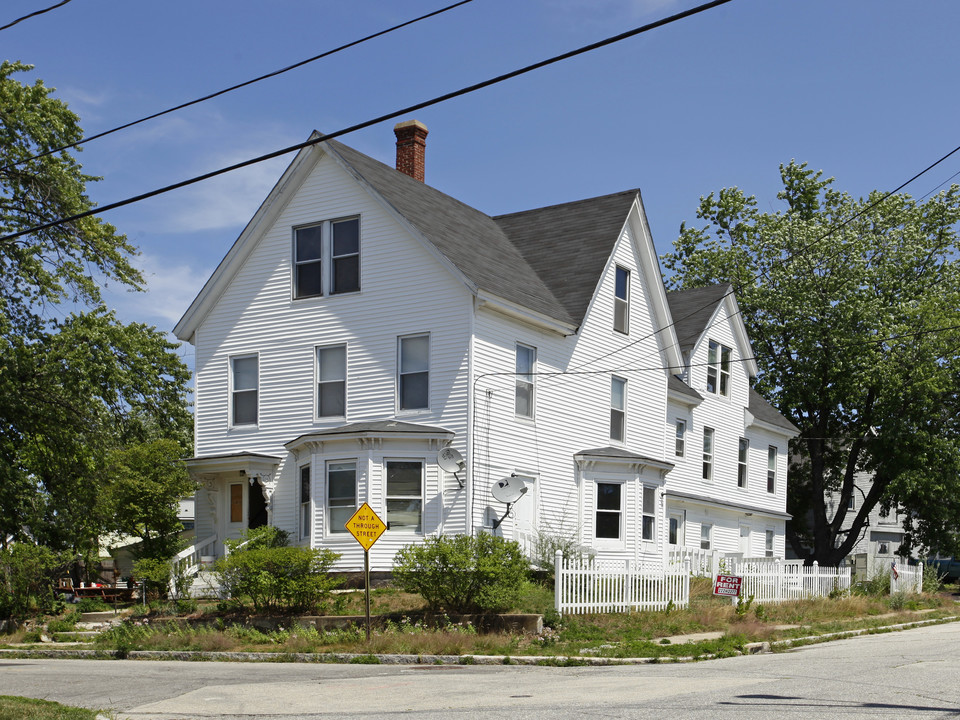 792-794 Grove St in Manchester, NH - Building Photo