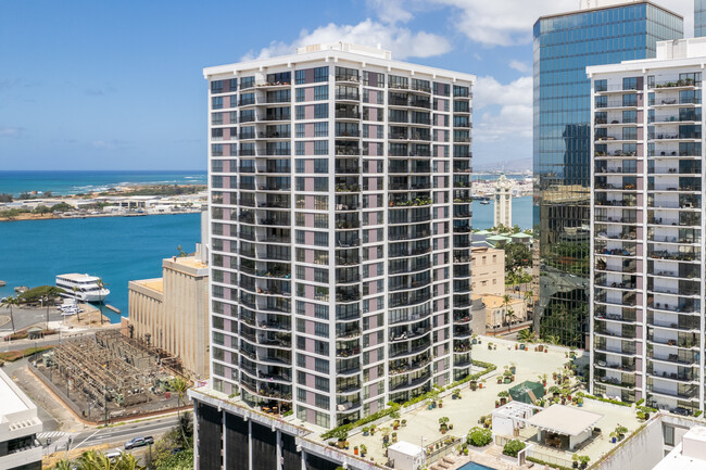 Harbor Square in Honolulu, HI - Foto de edificio - Building Photo