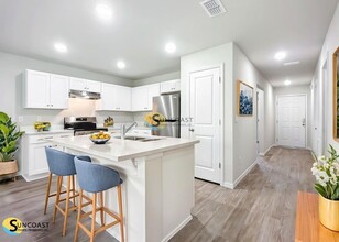8 Wellwood Ln in Palm Coast, FL - Building Photo - Building Photo