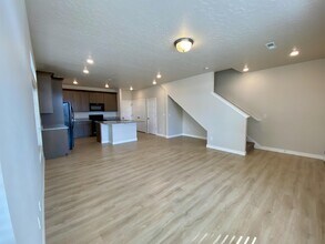 267 S Hidden Lagoon Pl in Saratoga Springs, UT - Building Photo - Building Photo